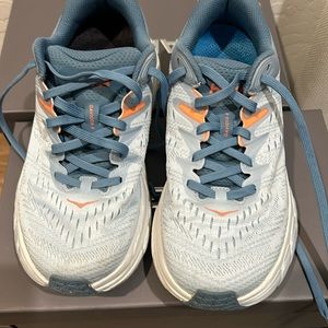 HOKA Gaviota 4